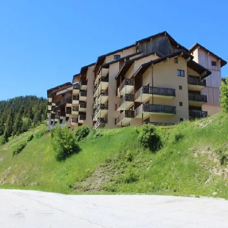 Fermee, 4 Couchages, Balcon Ensoleille, Au Pied Des Pistes - En Oisans - Fr-1-297-306